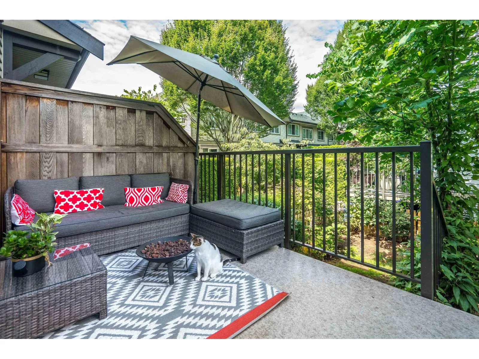 Row / Townhouse for rent: 252 2501 161a Street, Surrey, British Columbia V3S 7Y6