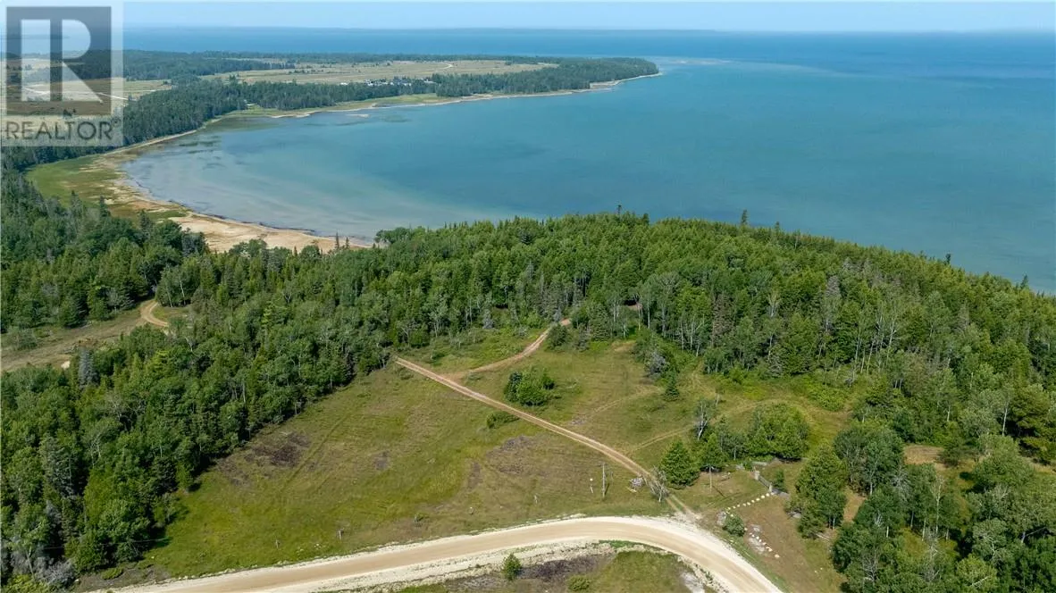 252 Whitetail Drive, Barrie Island, Ontario P0P 1H0