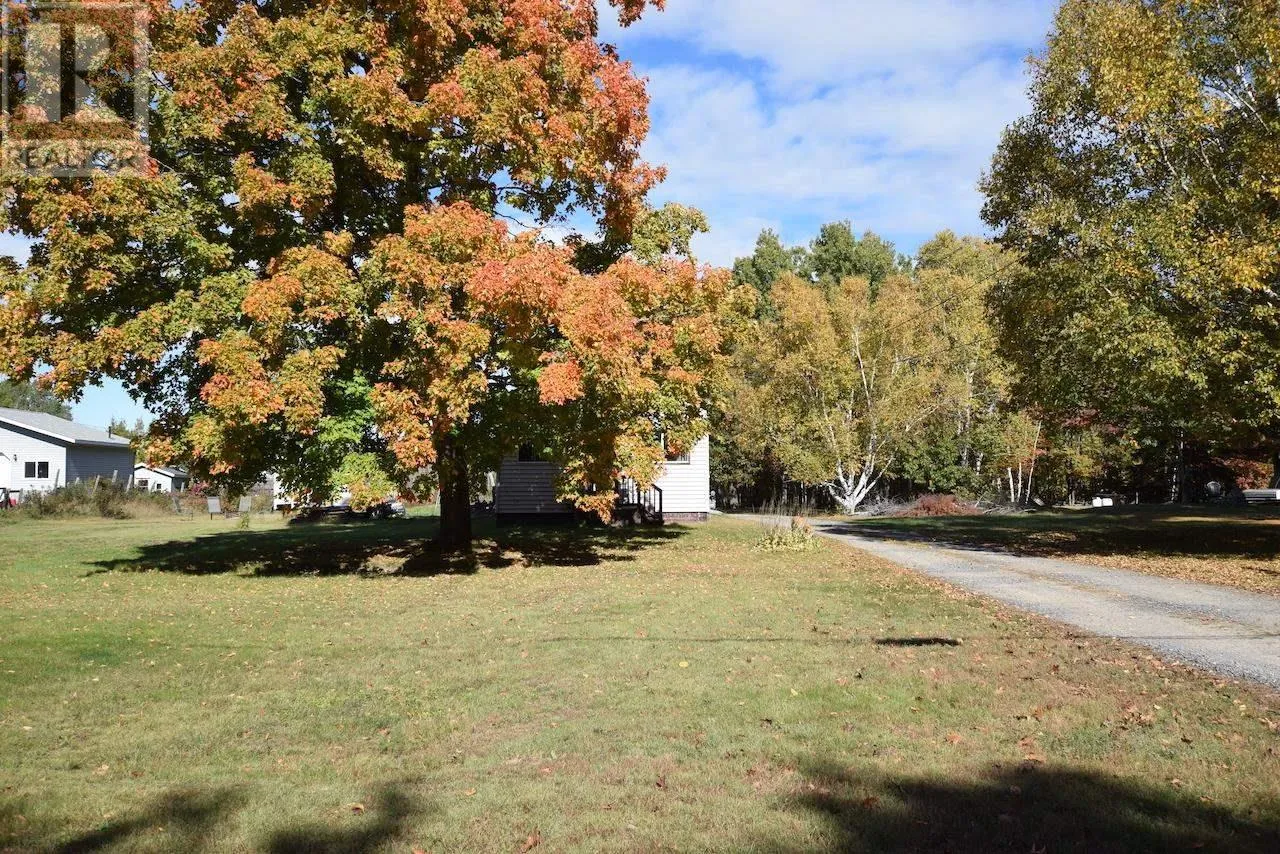 252 Youngfox Rd, Blind River, Ontario P0R 1B0