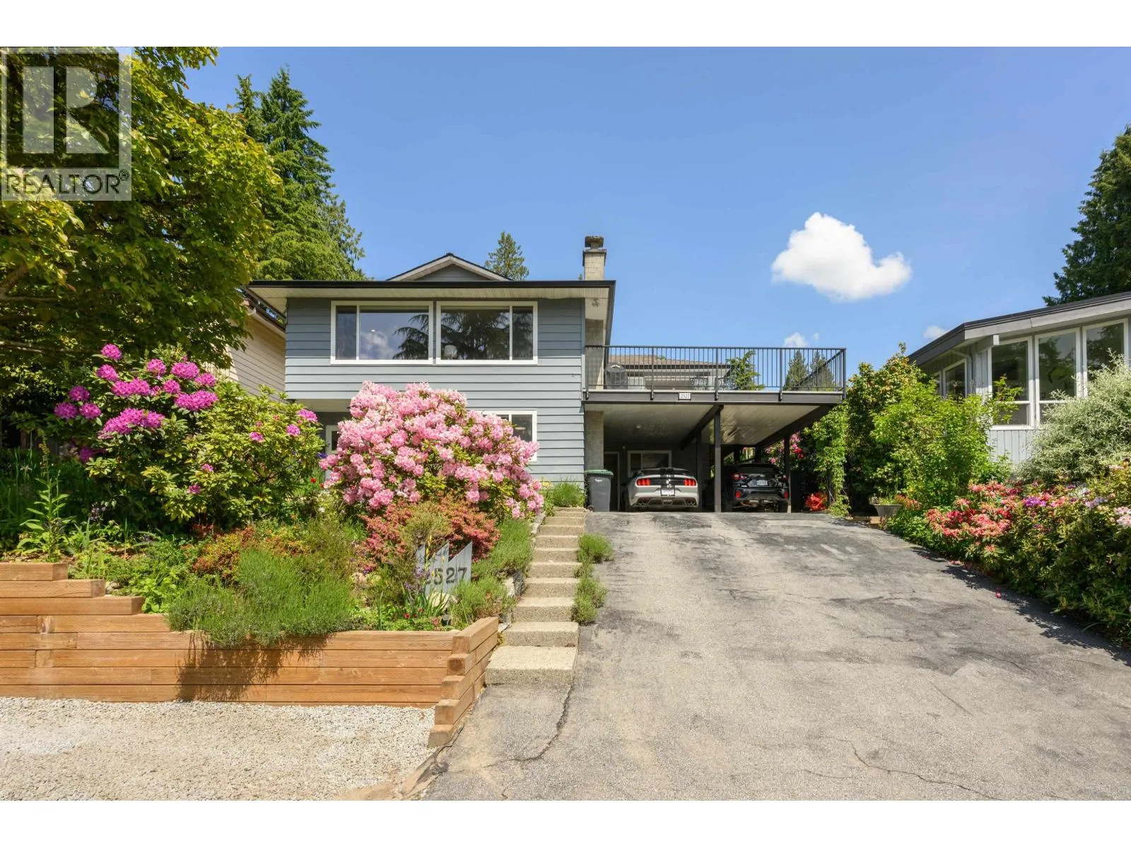 House for rent: 2527 Arundel Lane, Coquitlam, British Columbia V3K 5R9