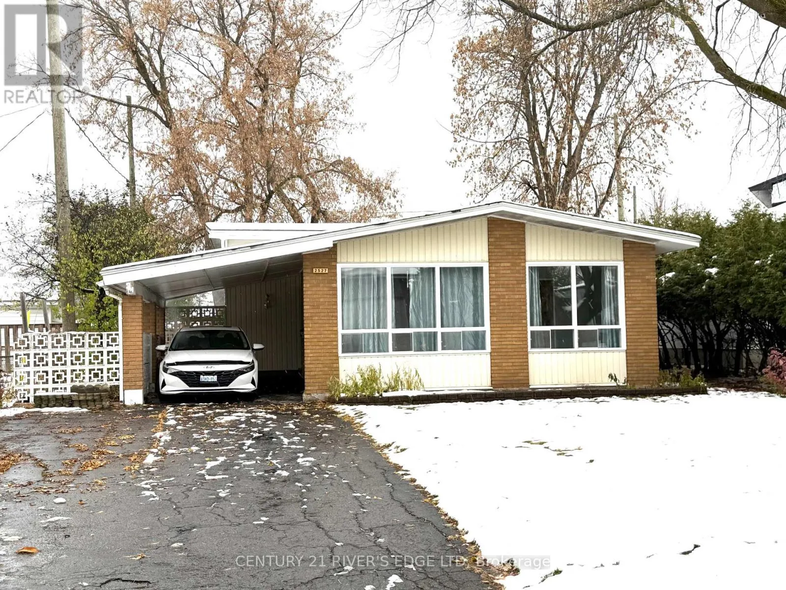 House for rent: 2527 Needham Crescent, Ottawa, Ontario K1V 6K1