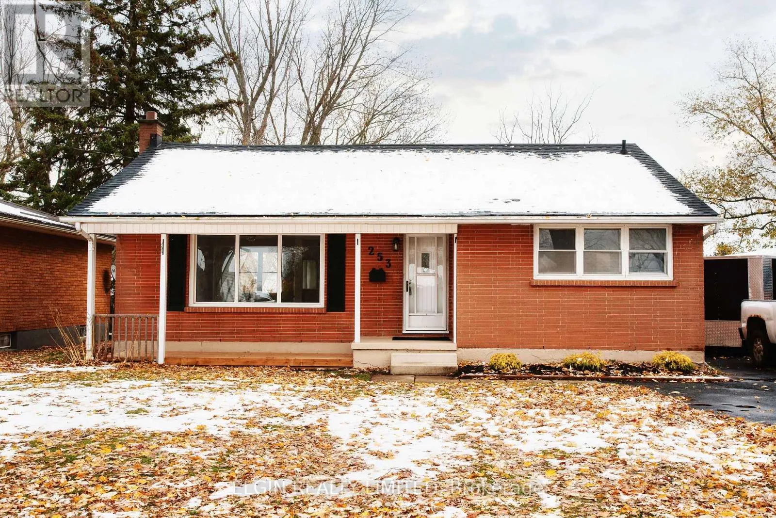 House for rent: 253 Alma Street, St. Thomas, Ontario N5P 3B9