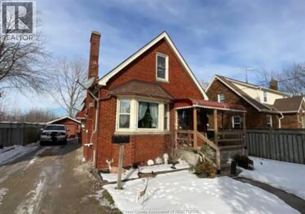 House for rent: 253 Park Avenue West, Chatham, Ontario N7M 1W3