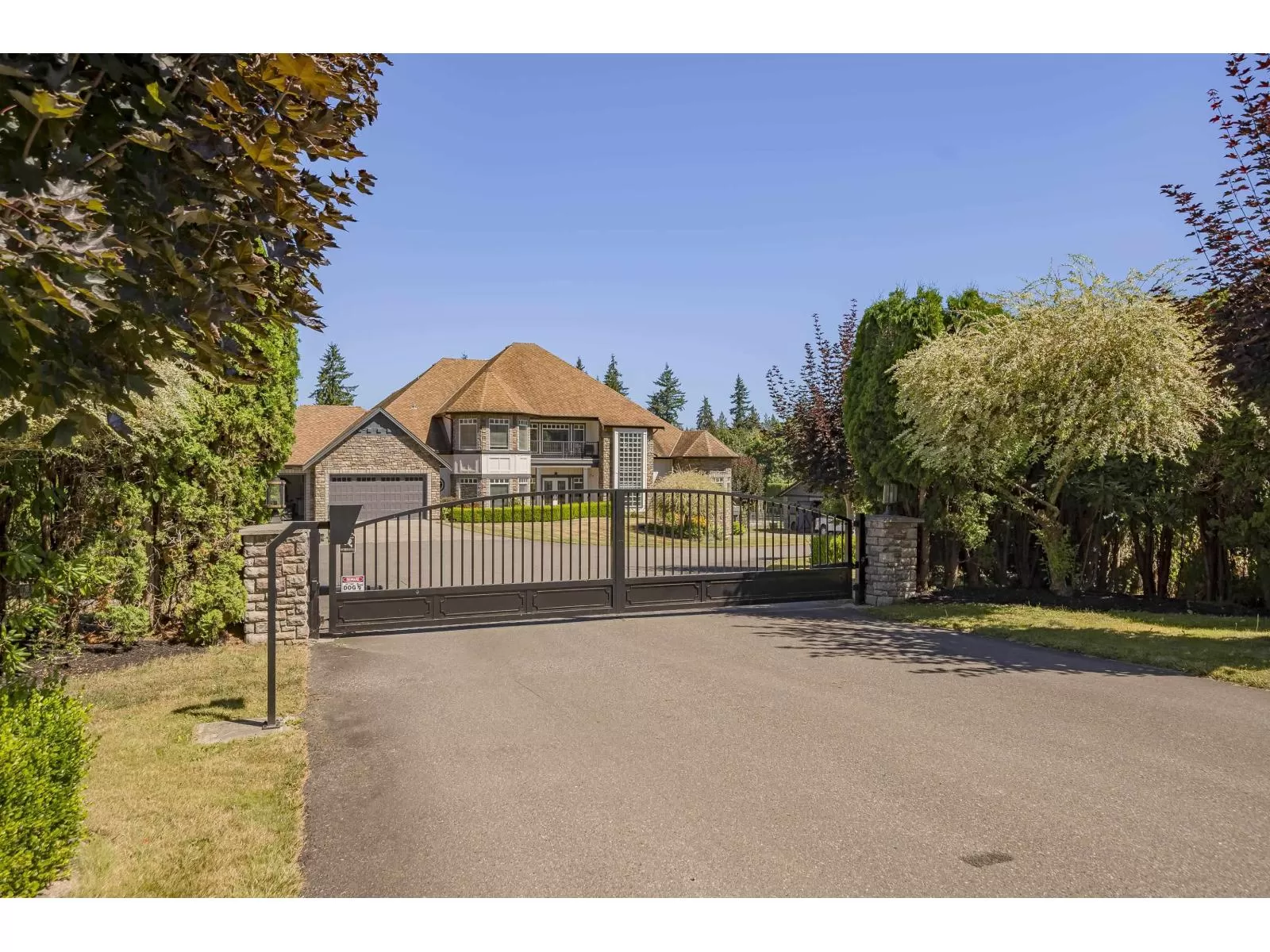 House for rent: 25309 72 Avenue, Langley, British Columbia V4W 1H7