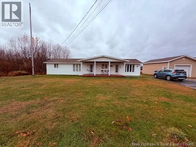 2537 Des Pionniers Avenue, Balmoral, New Brunswick E8E 1C5