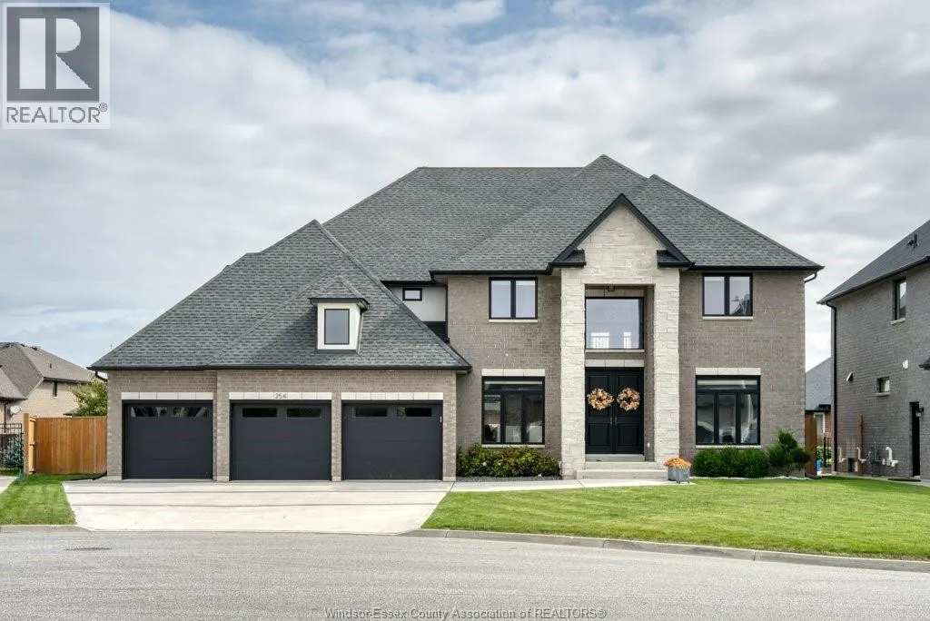 House for rent: 254 Arkona Court, Lakeshore, Ontario N0R 1A0