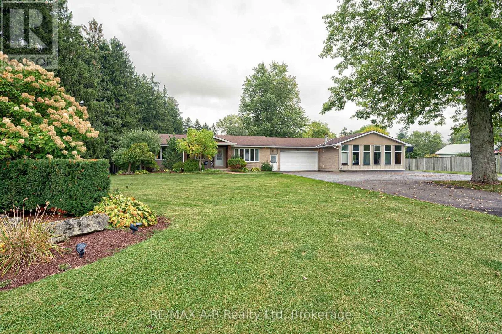 House for rent: 254 Boyce Street, Perth South, Ontario N0K 1X0