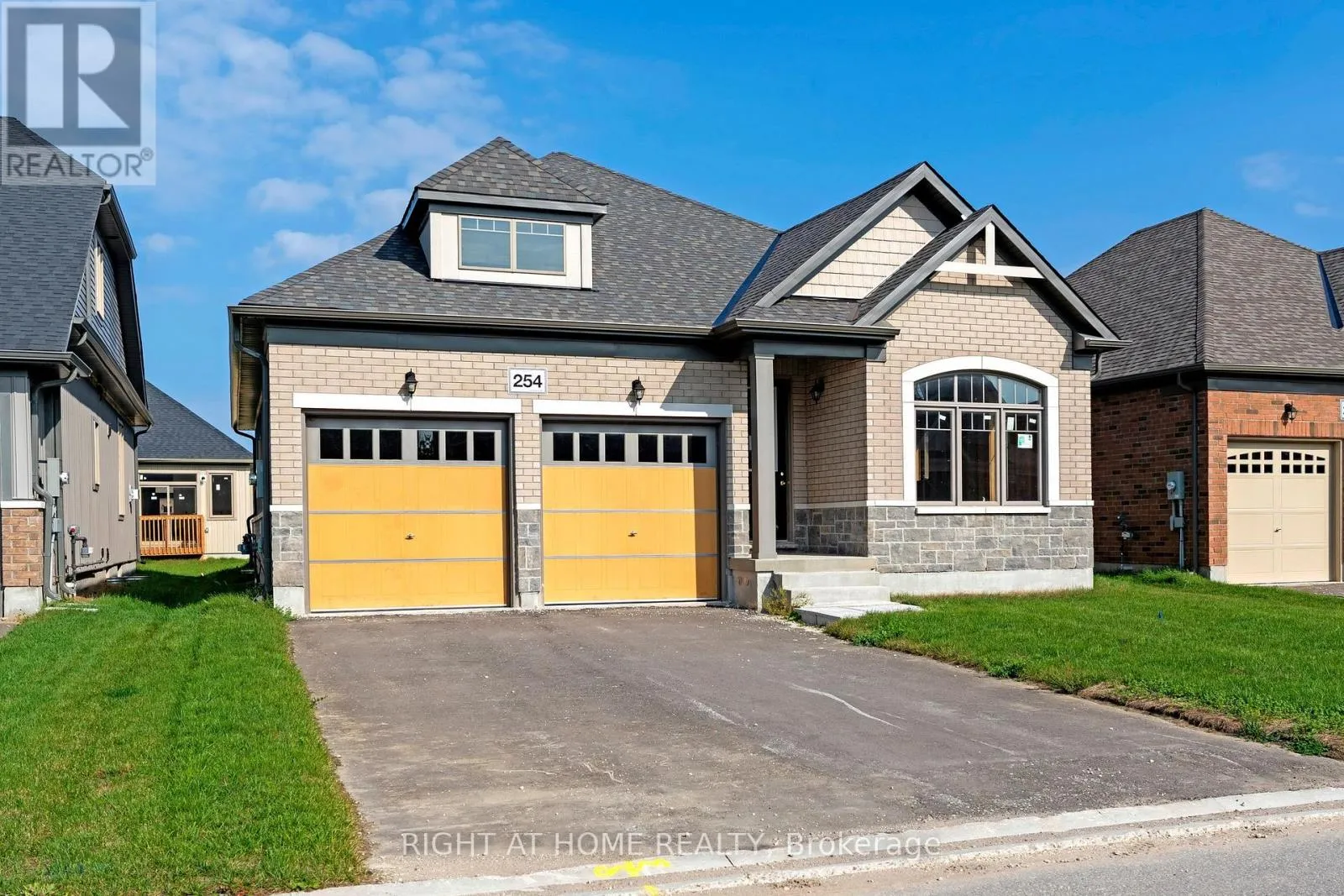 House for rent: 254 Duncan Street, Clearview, Ontario L0M 1S0