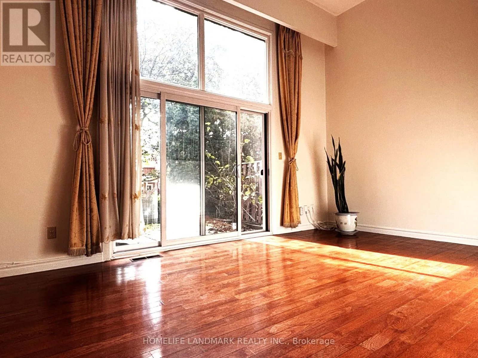 Row / Townhouse for rent: 254 Sprucewood Court, Toronto, Ontario M1W 1P9