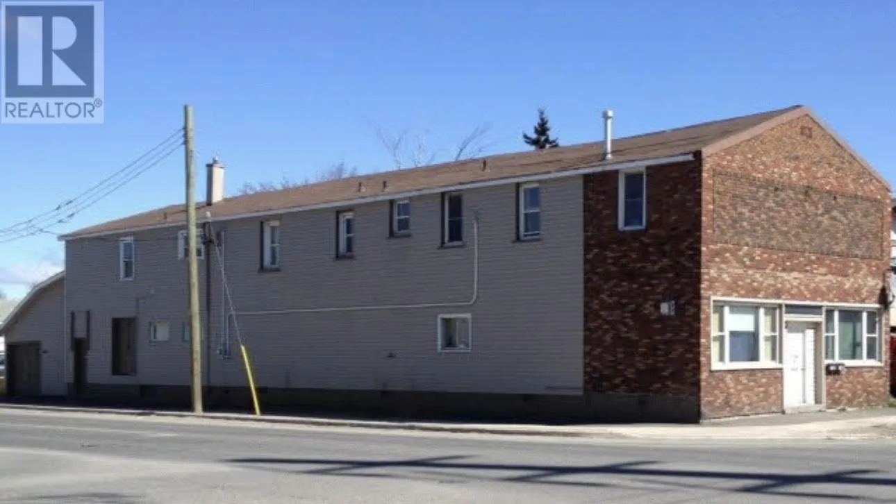 Multi-Family for rent: 254 Wallace Ter, Sault Ste. Marie, Ontario P6C 1K7