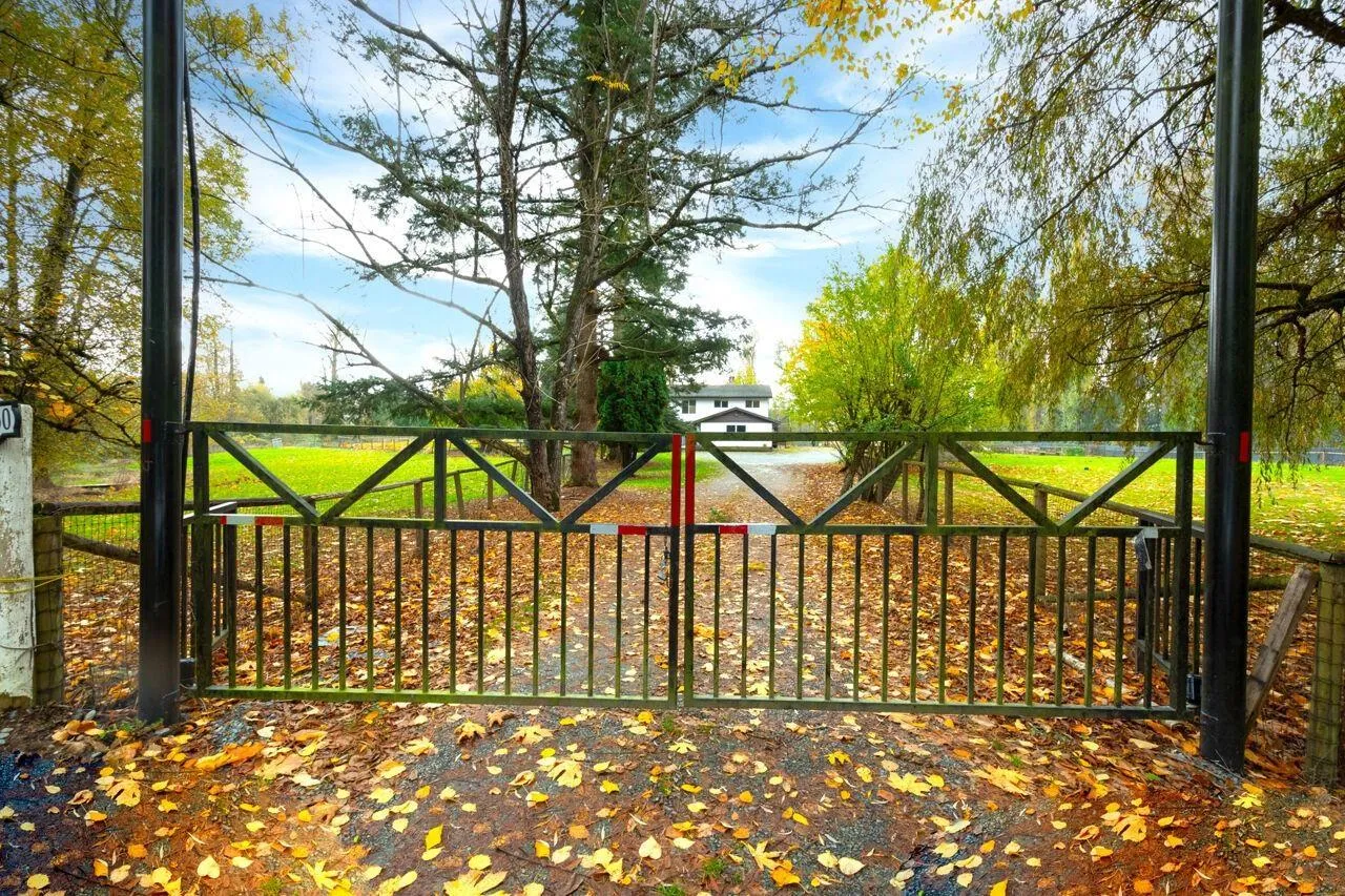 House for rent: 25450 Robertson Crescent, Langley, British Columbia V4W 1W9