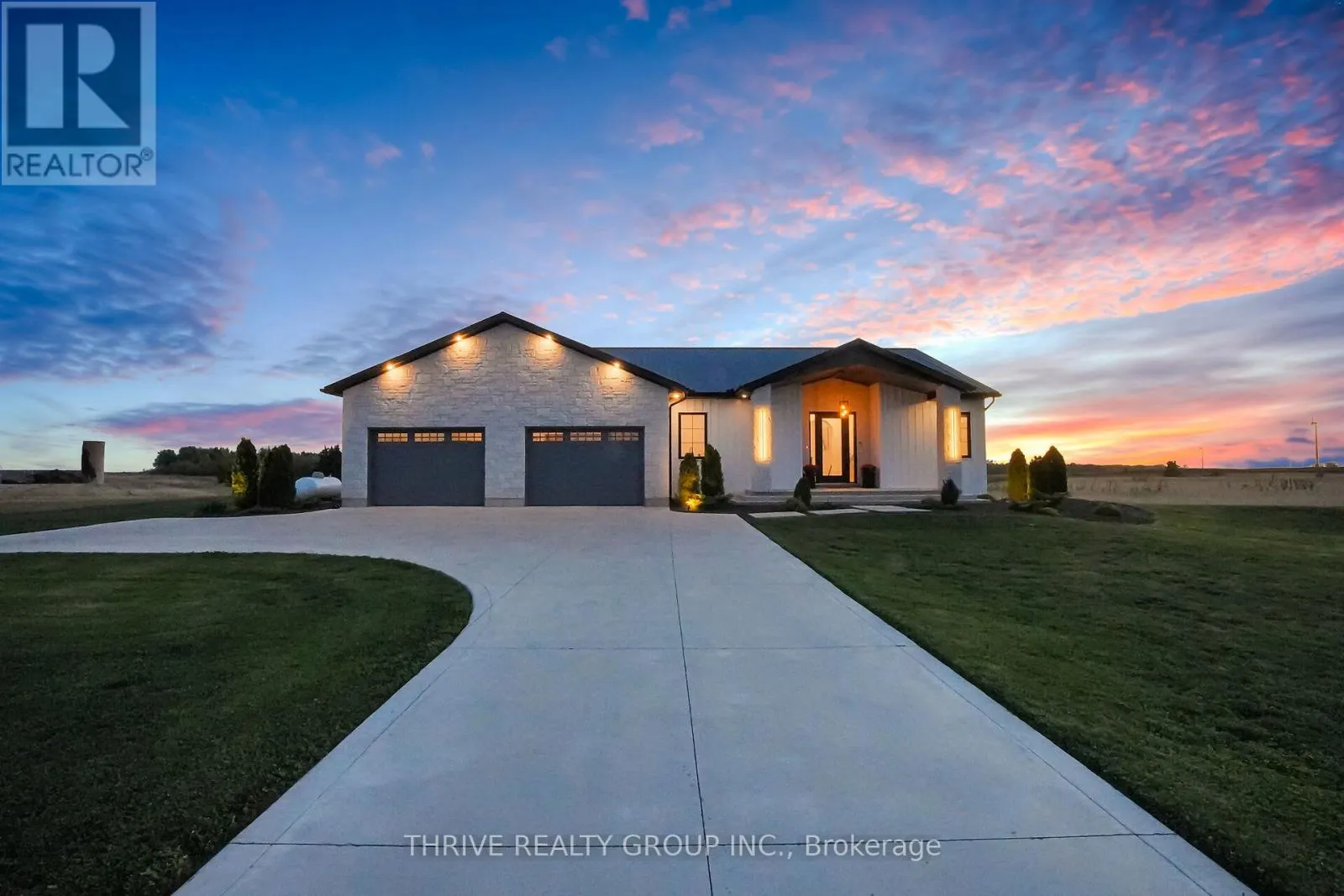 House for rent: 25451 Wood Road, Adelaide Metcalfe, Ontario N7G 3H6