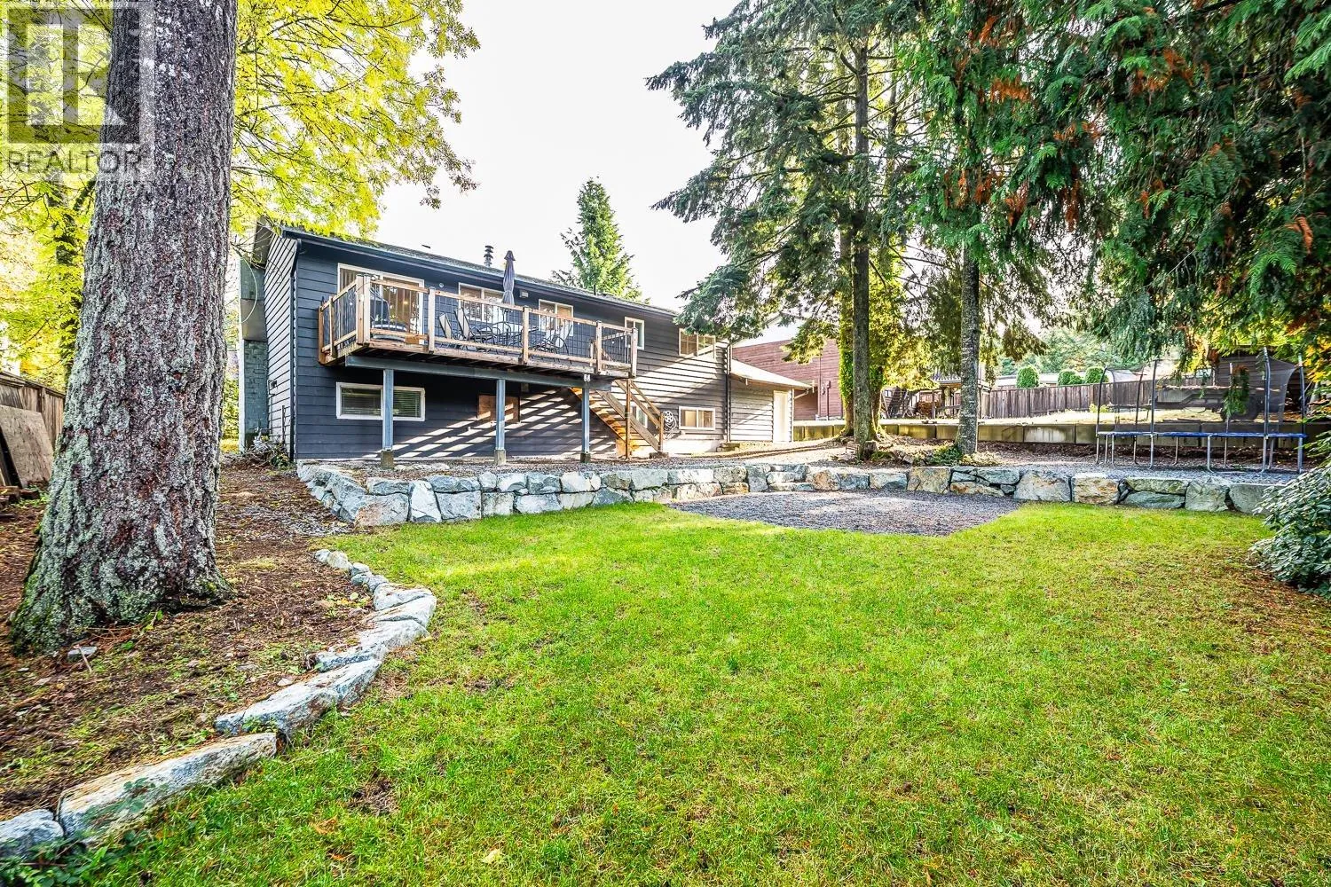 House for rent: 2548 Montrose Way, Squamish, British Columbia V0N 1T0