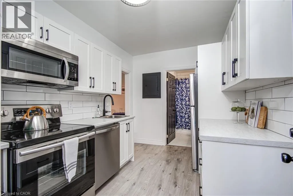 Apartment for rent: 255 Raglan Street Unit# 2, Woodstock, Ontario N4S 1W9