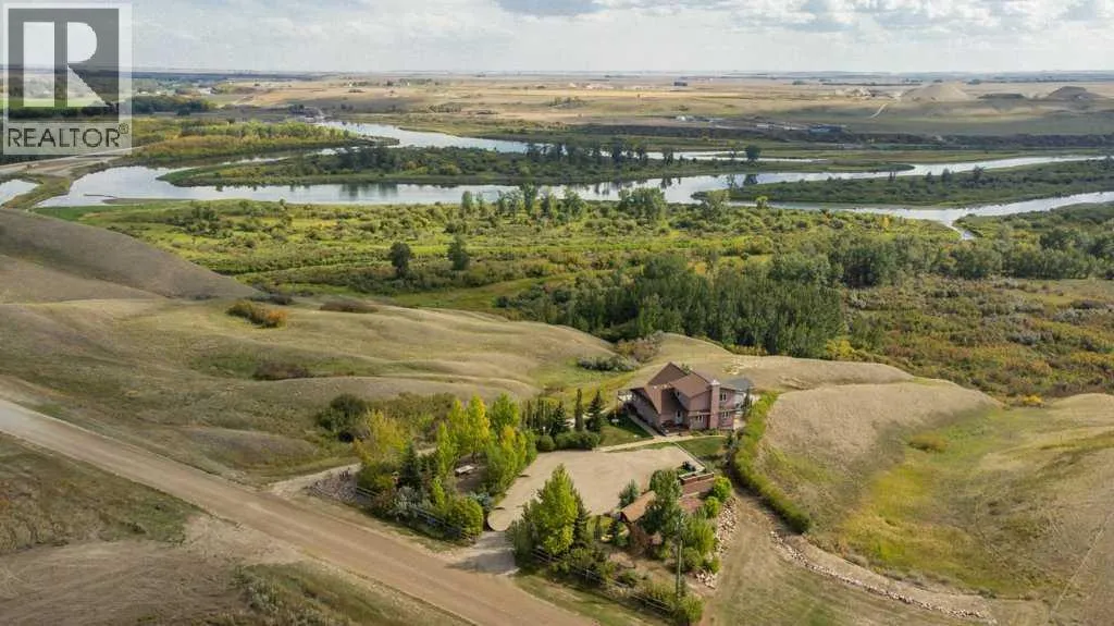 House for rent: 255075 Township Road 215a, Rural Wheatland County, Alberta T0J 0M0