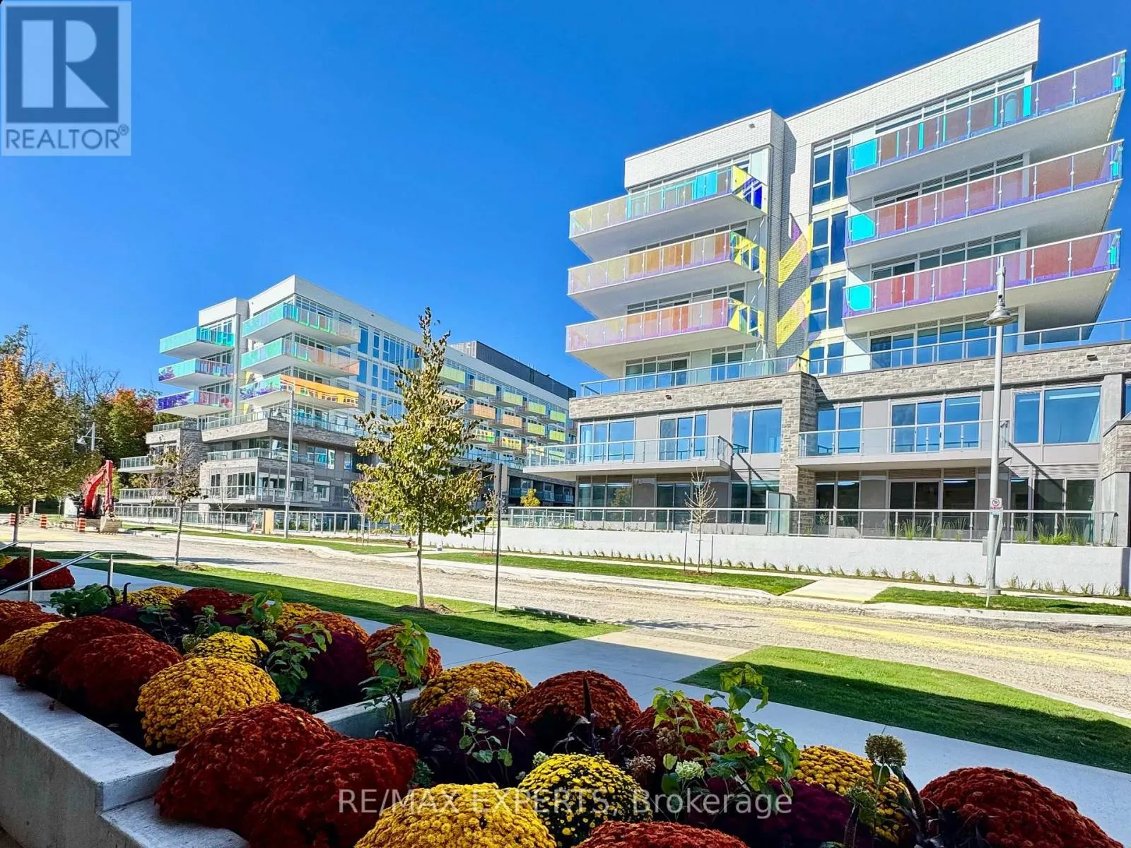 Apartment for rent: 256 - 333 Sunseeker Avenue, Innisfil, Ontario L9S 1N2