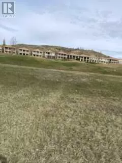 256 Canyon Boulevard W, Lethbridge, Alberta T1K 6V1