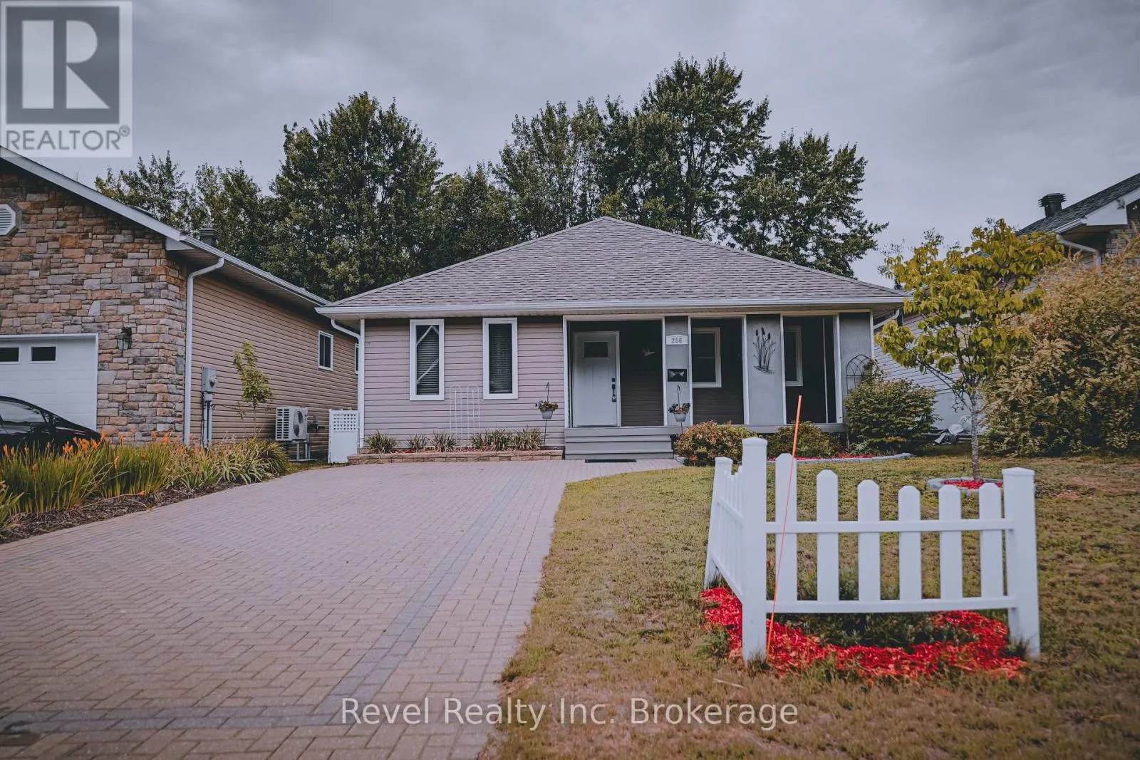 House for rent: 256 Thelma Avenue, North Bay, Ontario P1A 4M8