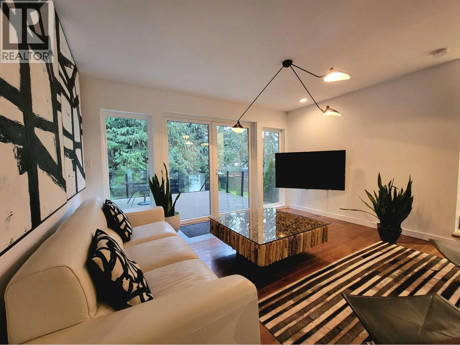 House for rent: 2568 The Boulevard, Squamish, British Columbia V8B 0P1