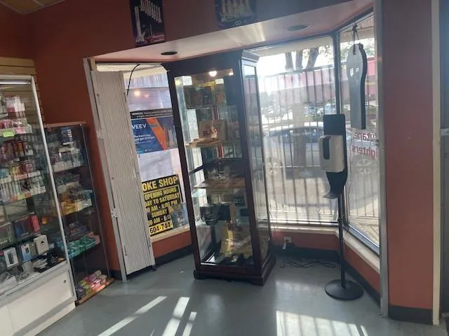 2570 Clearbrook Road, Abbotsford, British Columbia V2T 2Y1