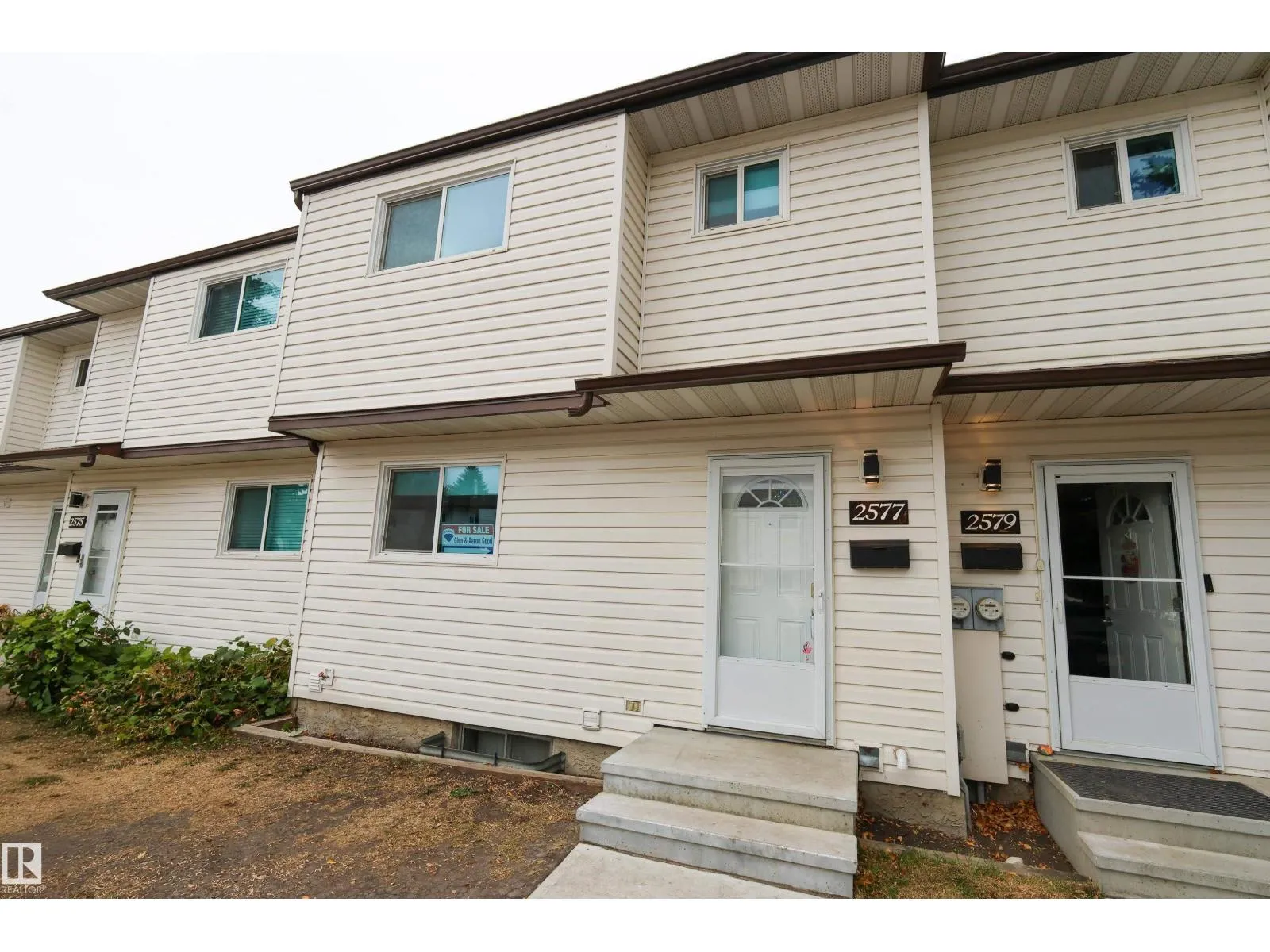 Row / Townhouse for rent: 2577 135 Av Nw, Edmonton, Alberta T5A 3S5