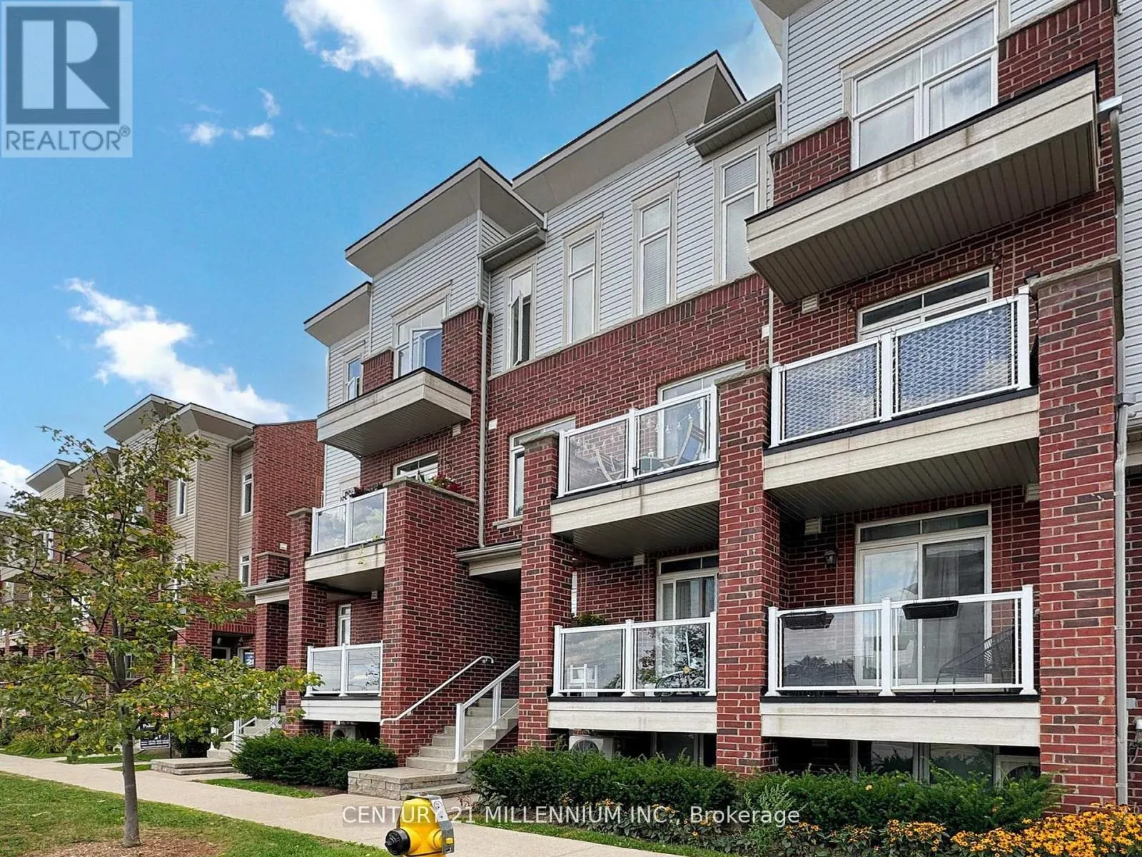 Row / Townhouse for rent: 2578 William Jackson Drive, Pickering, Ontario L1X 0E5