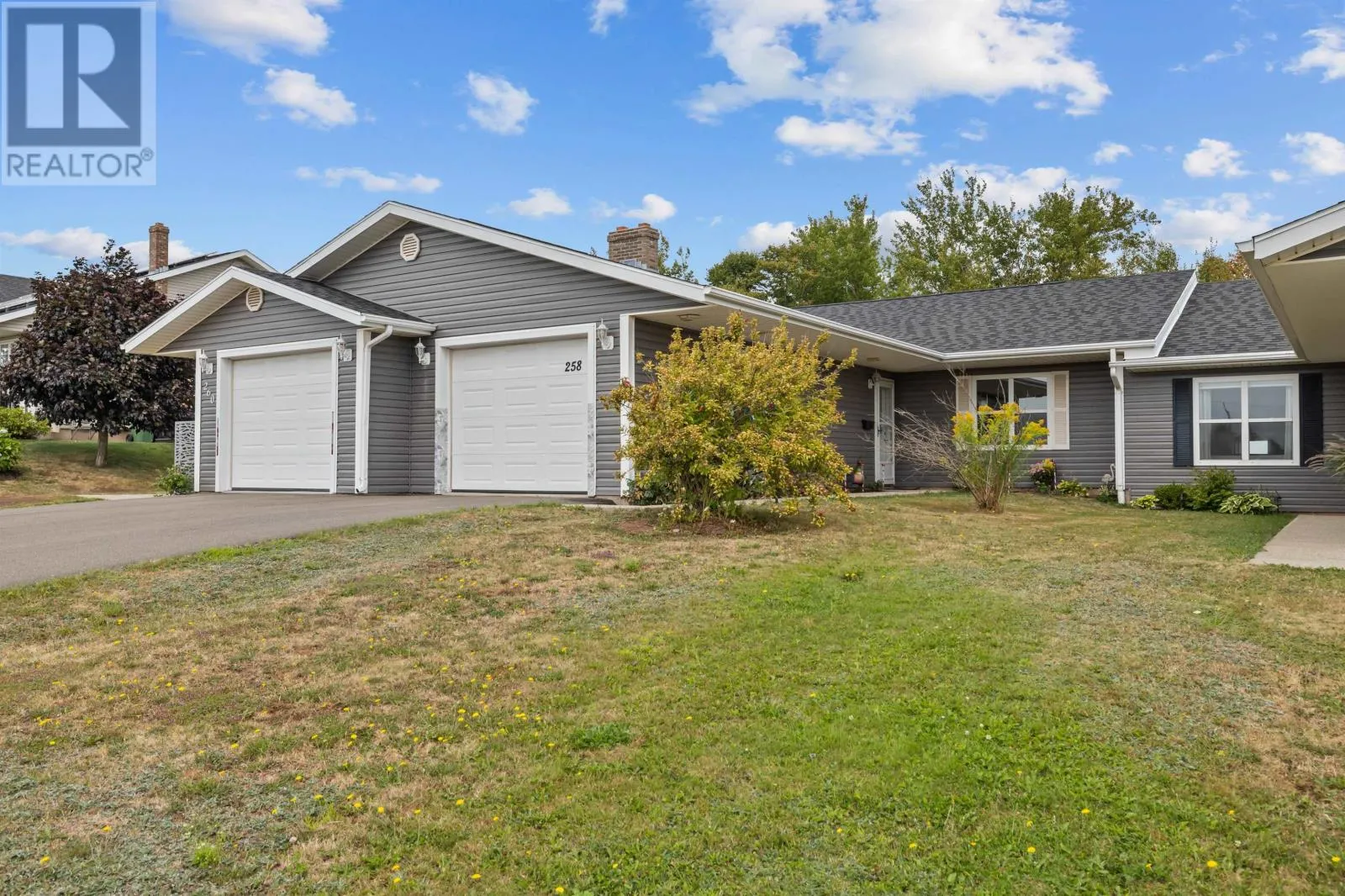 Row / Townhouse for rent: 258 Shakespeare Drive, Stratford, Prince Edward Island C1B 2X5