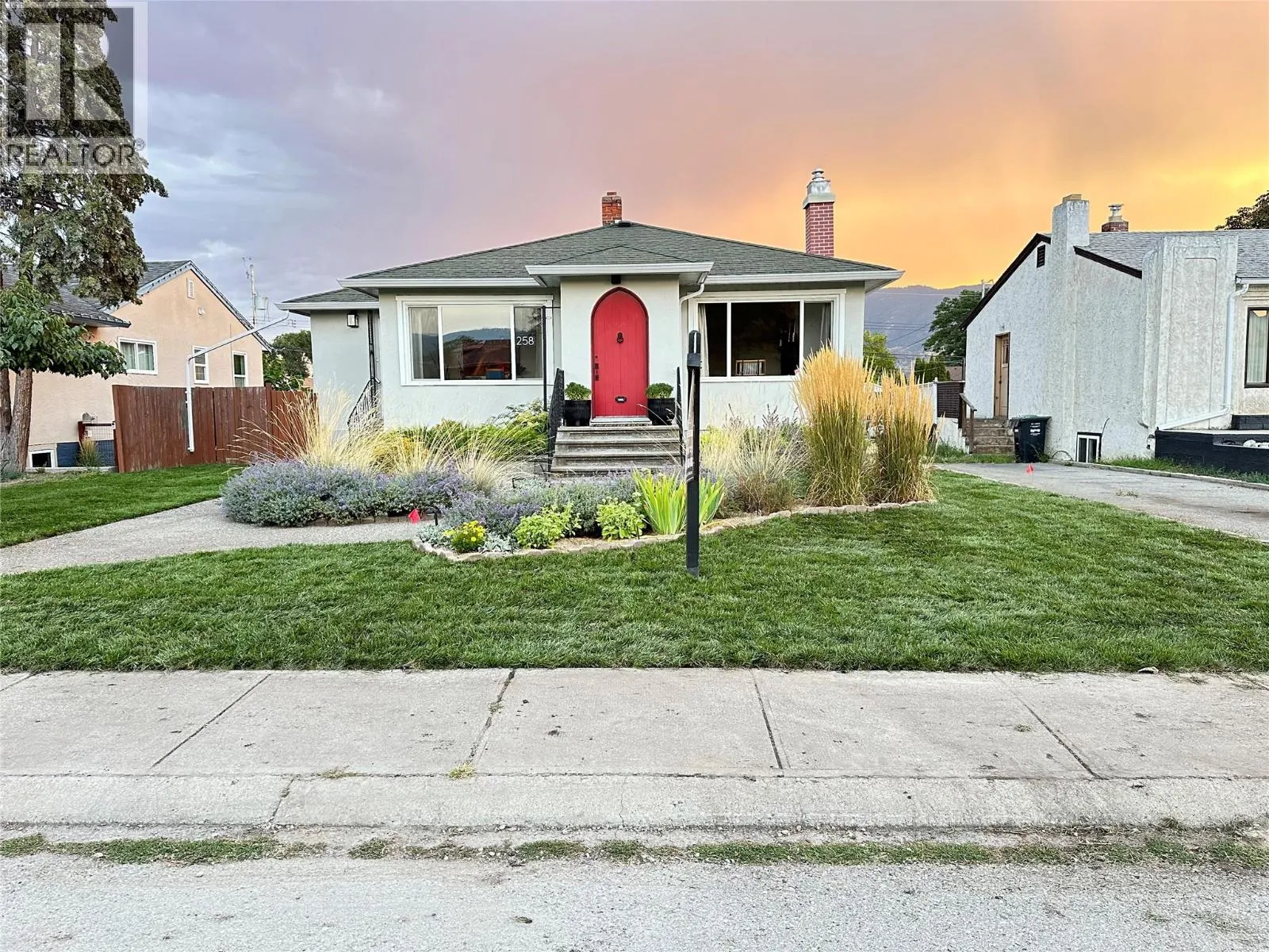 House for rent: 258 Windsor Avenue, Penticton, British Columbia V2A 2K4