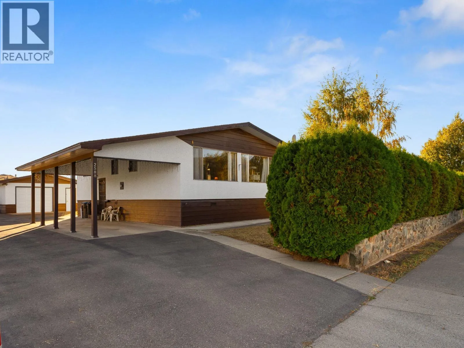 House for rent: 2588 Jackson Avenue, Merritt, British Columbia V1K 1B1