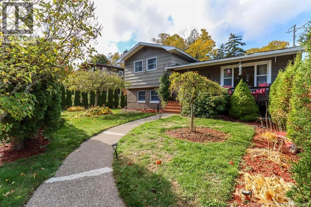 259 Bay Crescent Drive, Saint John, New Brunswick E2M 6M1