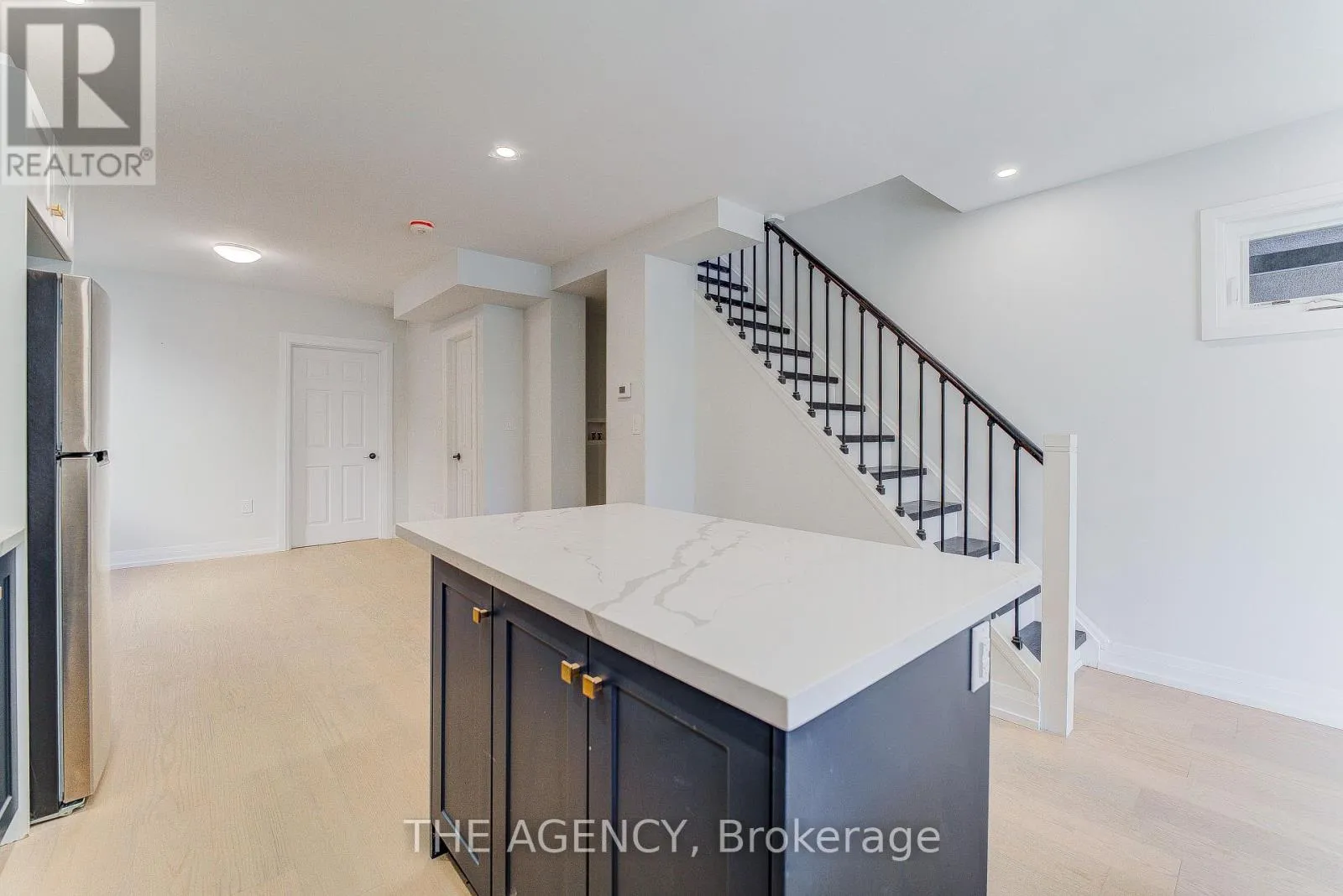 House for rent: 259 Robina Avenue, Toronto, Ontario M6C 3Y9