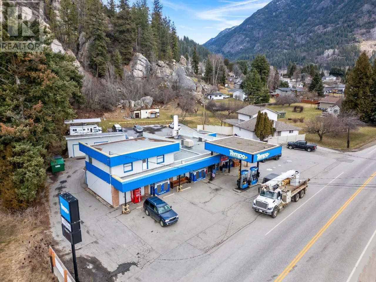 Other for rent: 2593 Broadwater Road, Castlegar, British Columbia V0G 1X0