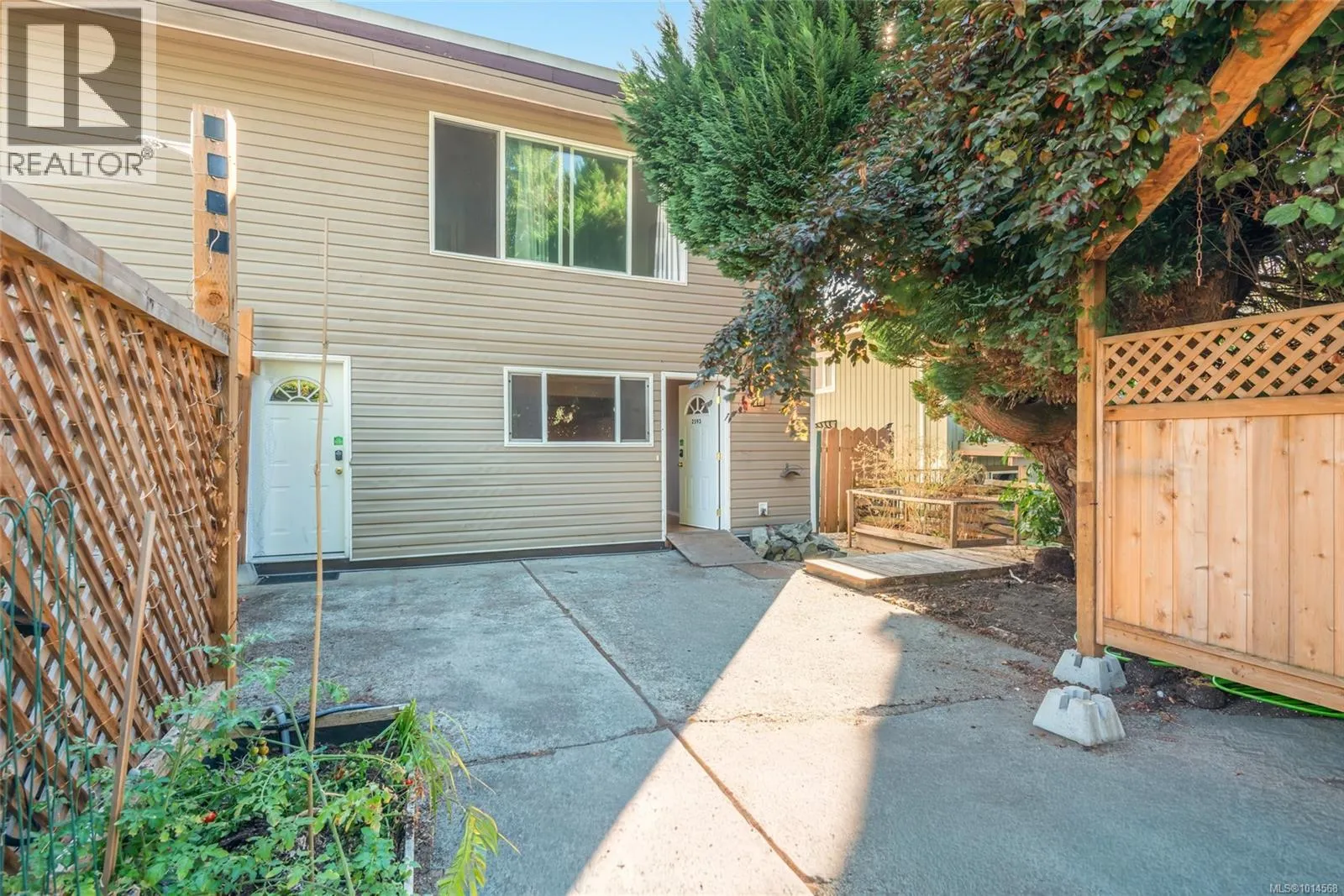 Duplex for rent: 2595 2nd Ave, Port Alberni, British Columbia V9Y 2A2