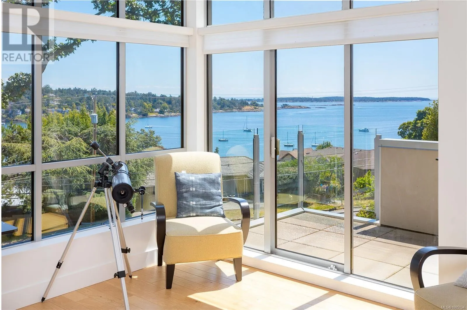 House for rent: 2597 Vista Bay Rd, Saanich, British Columbia V8P 3G1