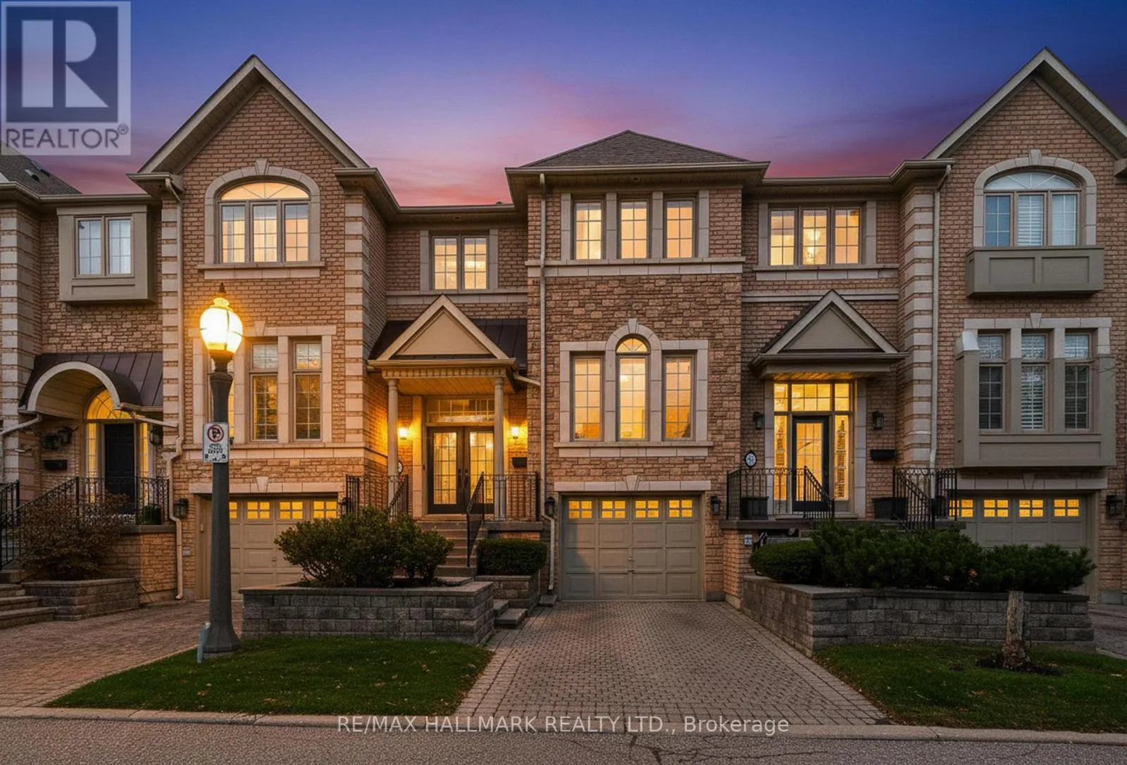 Row / Townhouse for rent: 26 - 187 La Rose Avenue, Toronto, Ontario M9P 3W1