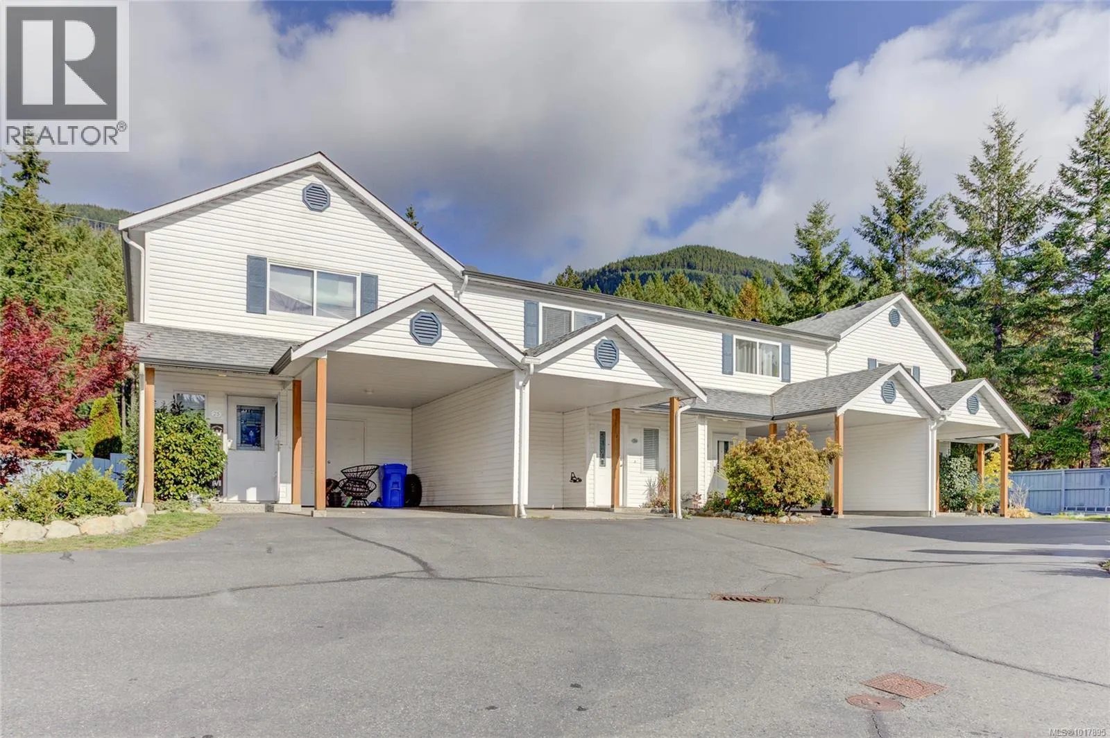 Row / Townhouse for rent: 26 215 Madill Rd, Lake Cowichan, British Columbia V0R 2G1