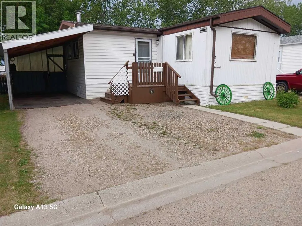 Mobile Home for rent: 26, 5404 42 Street, Innisfail, Alberta T4G 1S2
