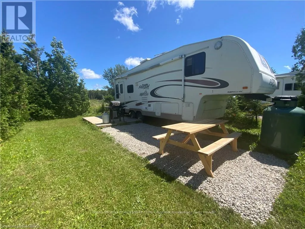 Mobile Home for rent: 26 - 9 Tamarac Road, Northern Bruce Peninsula, Ontario N0H 2R0