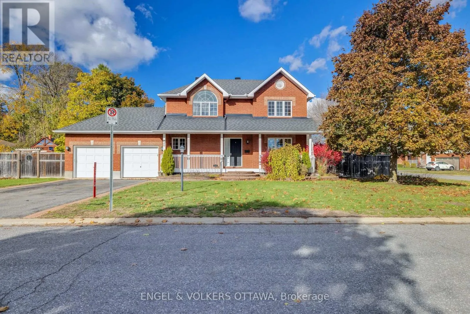 House for rent: 26 Carleton Cathcart Street, Ottawa, Ontario K2S 1M7