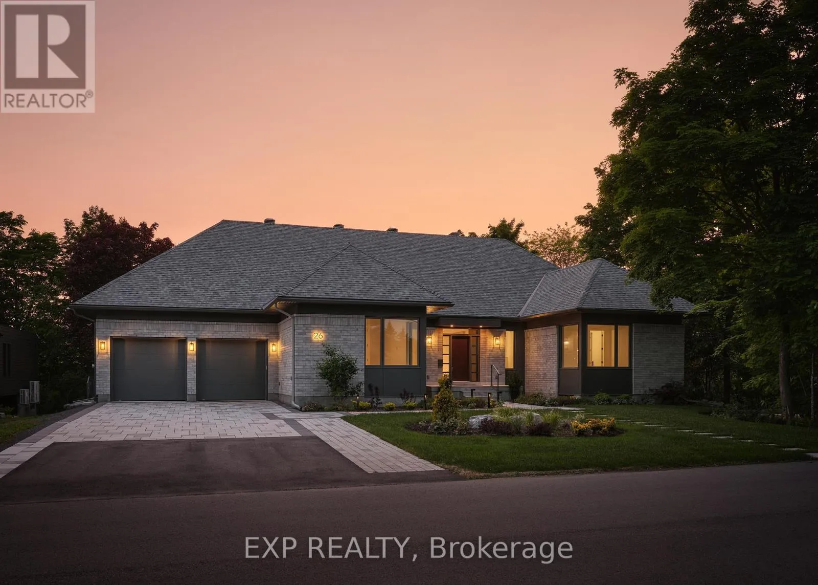 House for rent: 26 Clovelly Road W, Ottawa, Ontario K1J 6M2