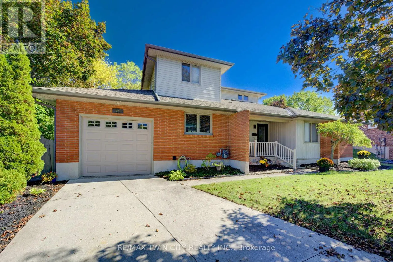 House for rent: 26 Esther Avenue, Cambridge, Ontario N1S 4L6