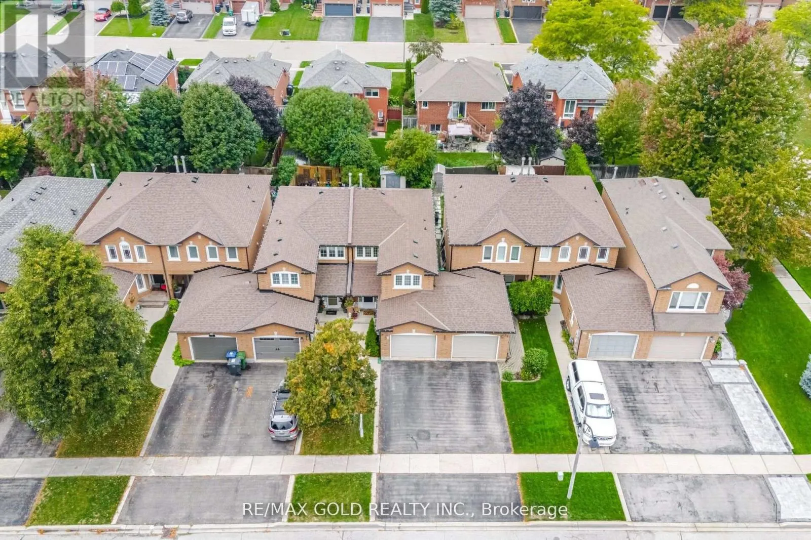 Row / Townhouse for rent: 26 Flemington Drive, Caledon, Ontario L7C 1B5