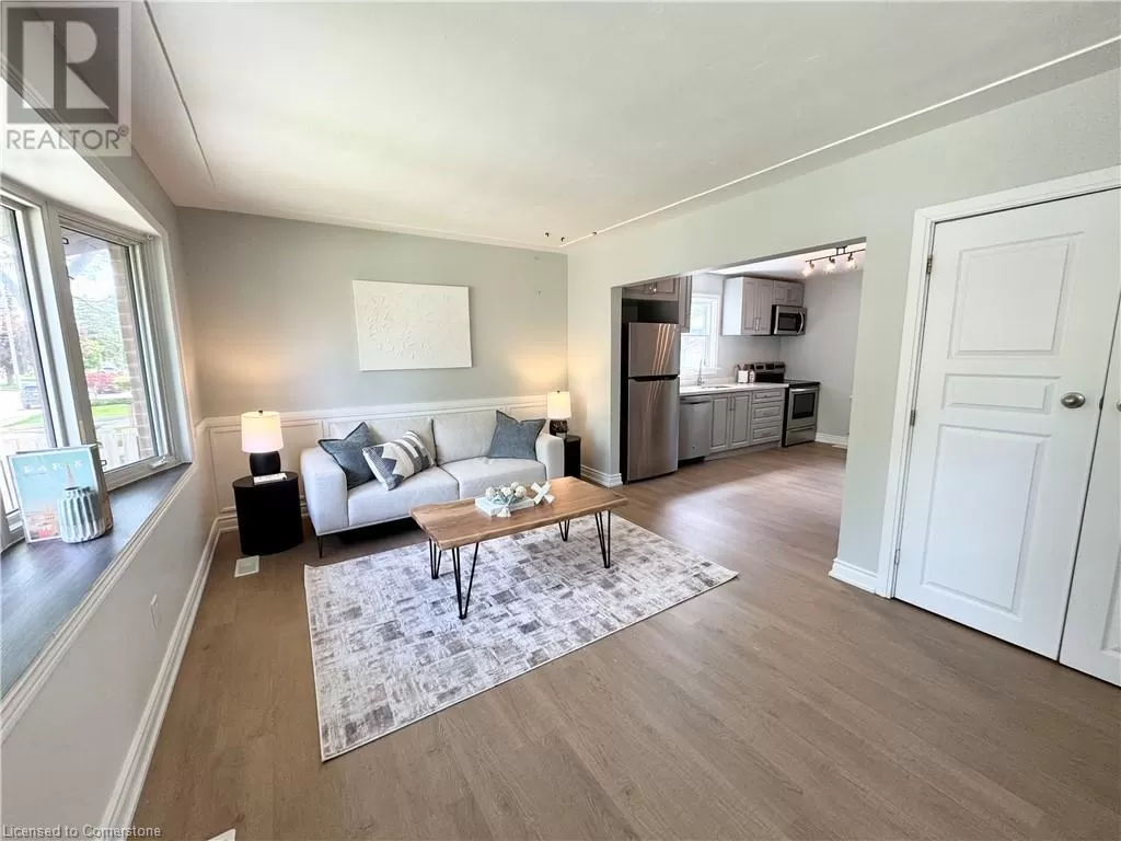 House for rent: 26 Grandfield Street, Hamilton, Ontario L8T 2H2