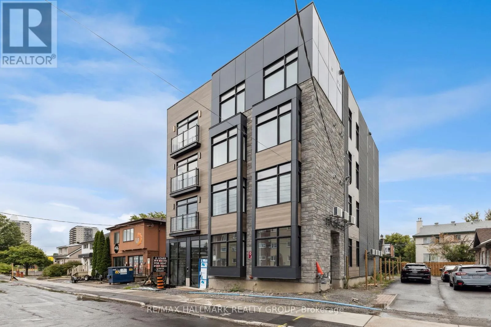 House for rent: 26 Mcarthur Avenue, Ottawa, Ontario K1L 6R2