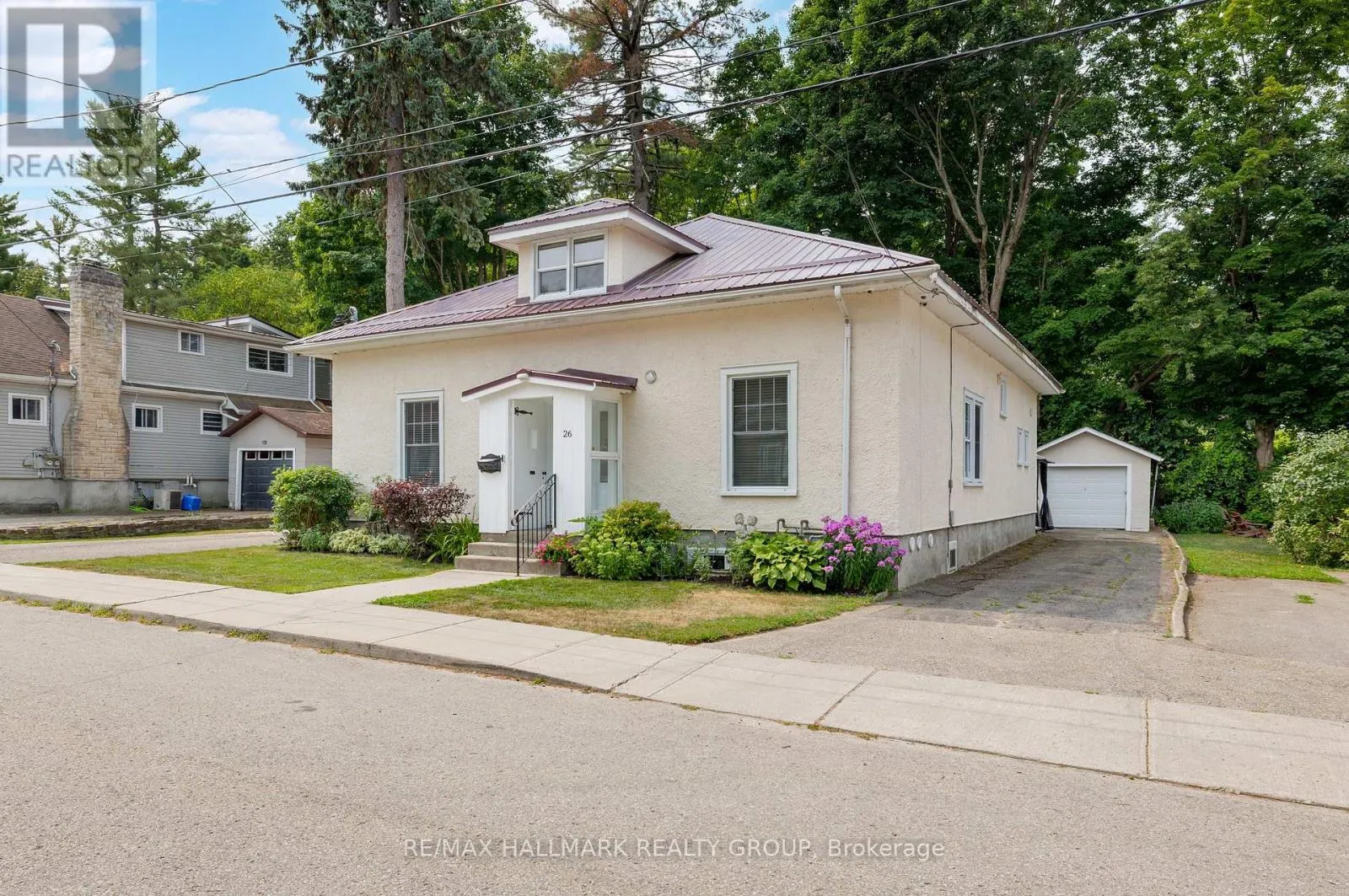 Duplex for rent: 26 Mccready Street, Brockville, Ontario K6V 5N3