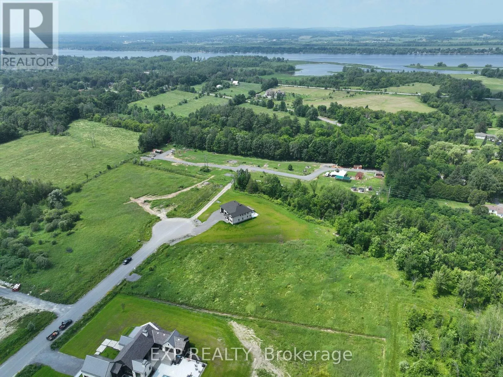 26 Nirmala Drive, Ottawa, Ontario K4C 0B2