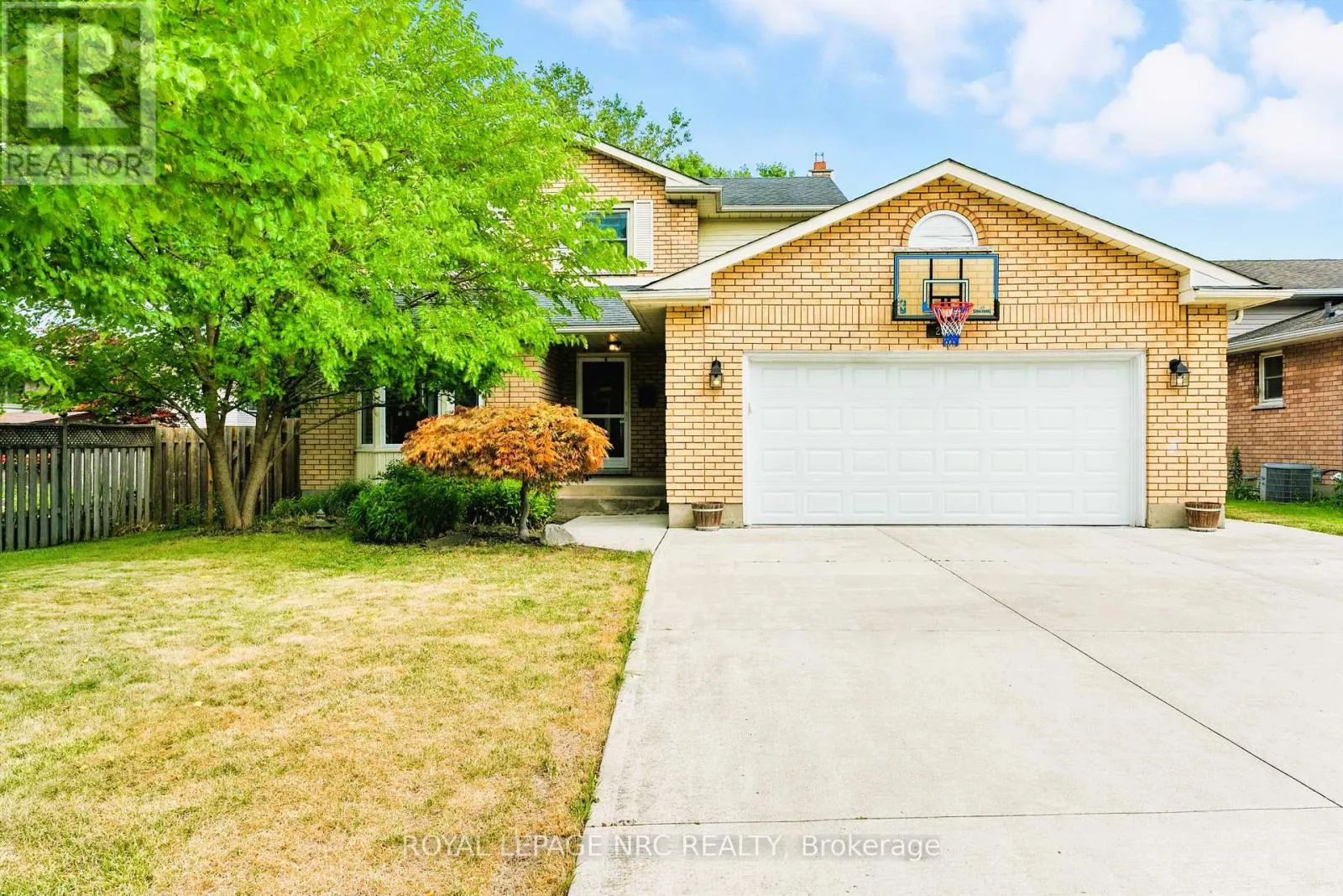 House for rent: 260 Gadsby Avenue, Welland, Ontario L3C 6N5