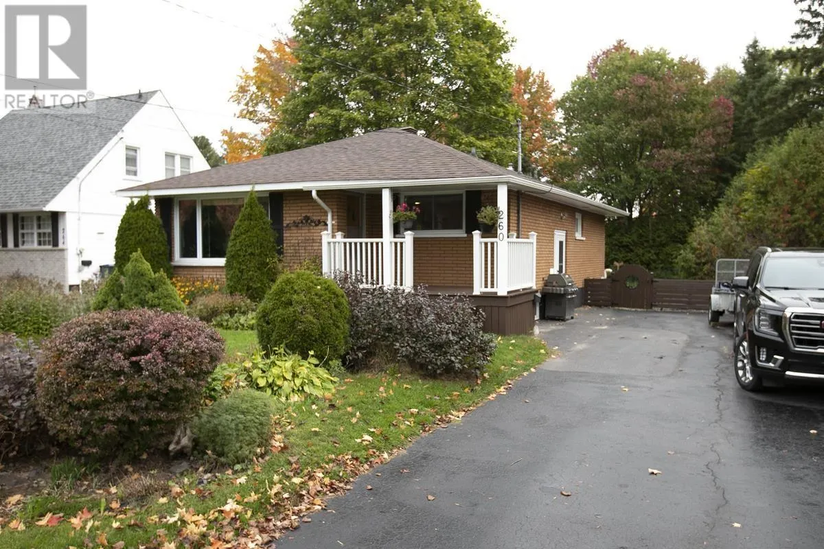 260 Shannon Rd, Sault Ste. Marie, Ontario P6A 4K4