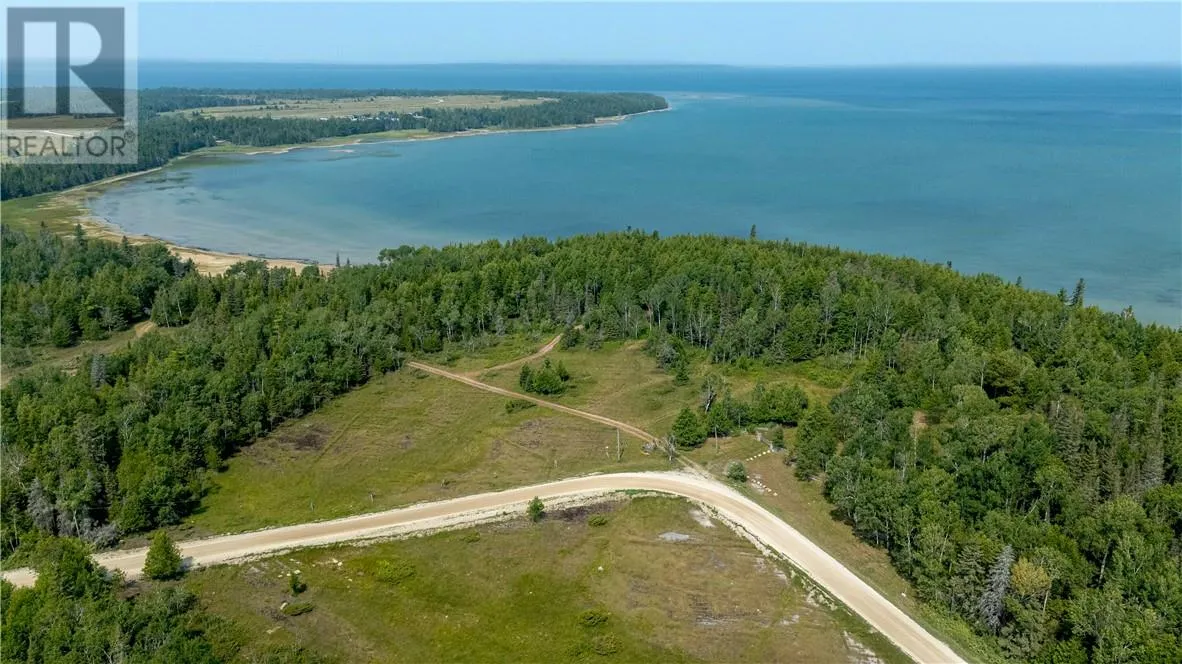 260 Whitetail Drive, Barrie Island, Ontario P0P 1H0