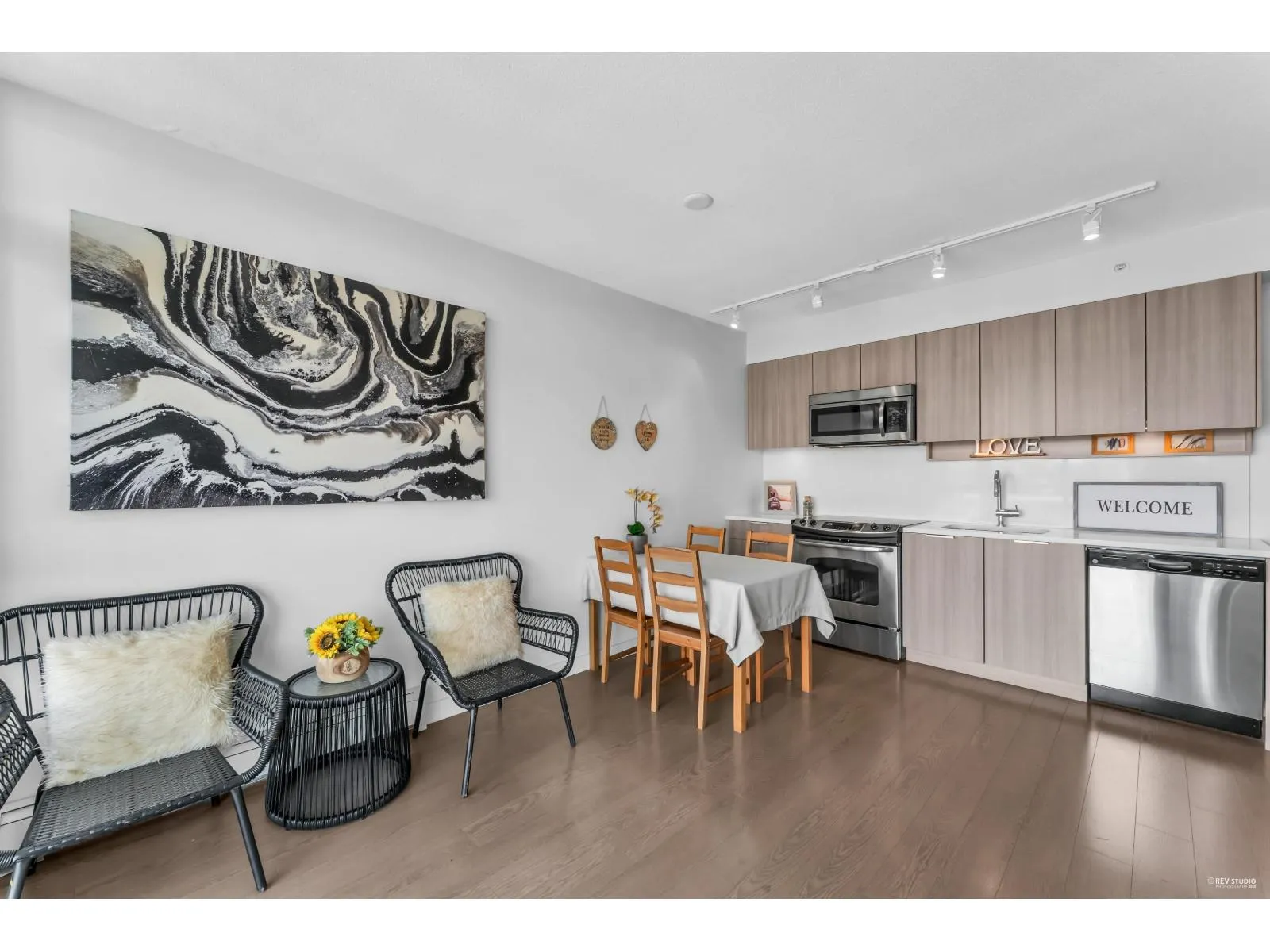 Apartment for rent: 2602 13308 Central Avenue, Surrey, British Columbia V3T 0M4